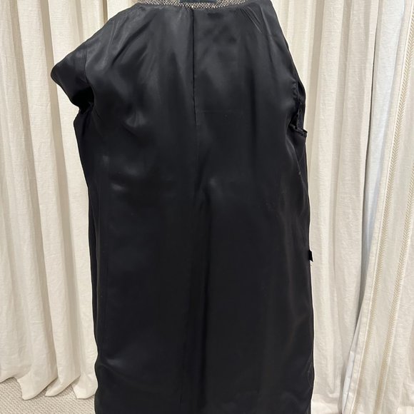 Classic Searle wool coat with fur collar. - Picture 5 of 5